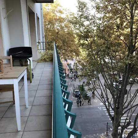 Avec Vue Sur Le Parc De La Tete D'or Apartament